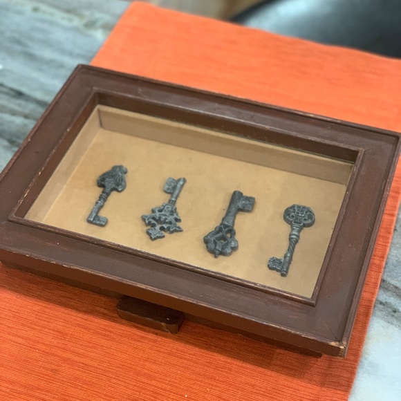 Vintage Keys Display - Picture 2 of 13